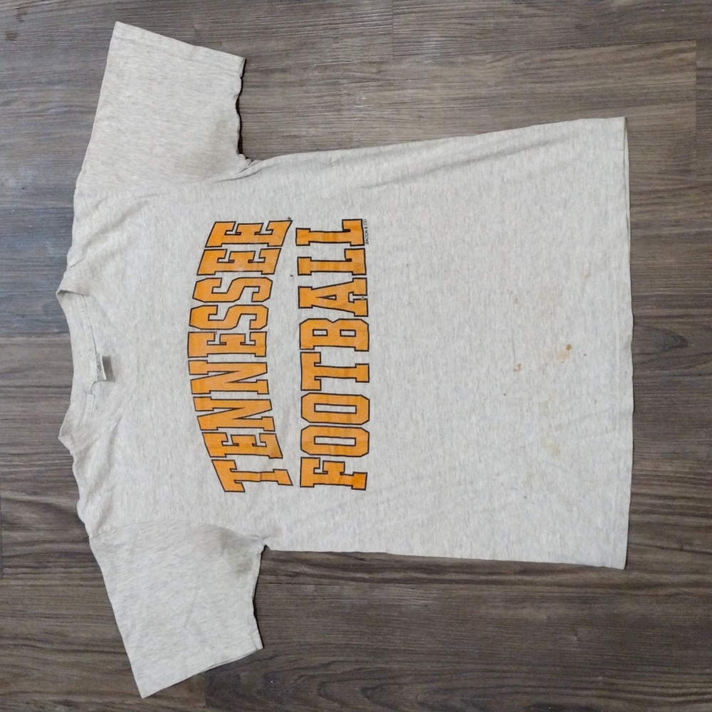 Vintage Tennessee volunteer t shirt